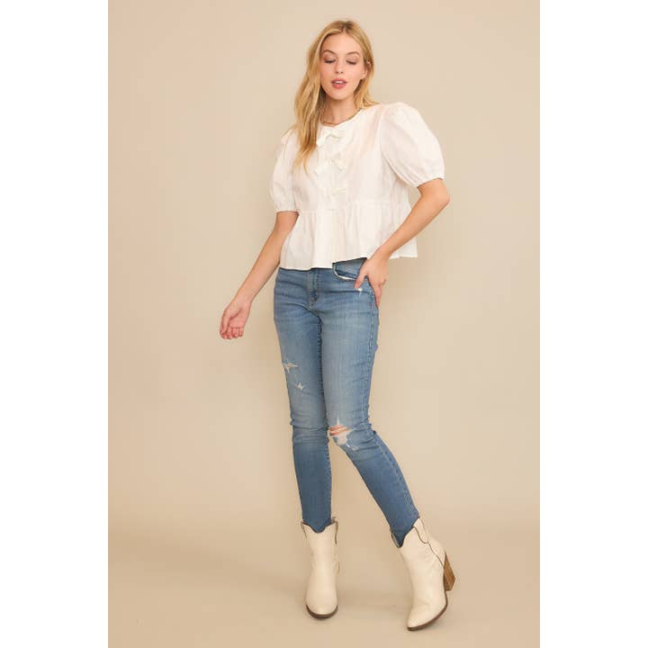 Sweet Generis – Großhandel Bluse – Damen – Babydoll-Bluse aus Baumwollgewebe mit offenem Vorderteil und Schleifendetails19