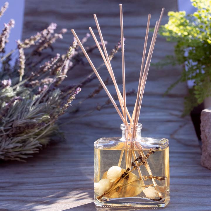 Andaluca - Wholesale Reed Diffuser - Amber Lavender Botanical Reed Diffuser