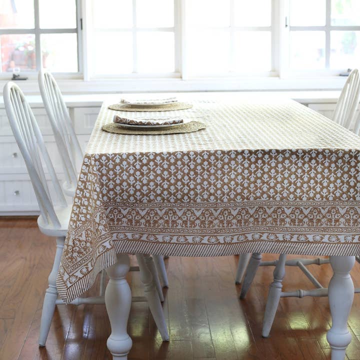 PACIFIC & ROSE TEXTILES - Wholesale Tablecloth - Tablecloth Charlotte Caramel