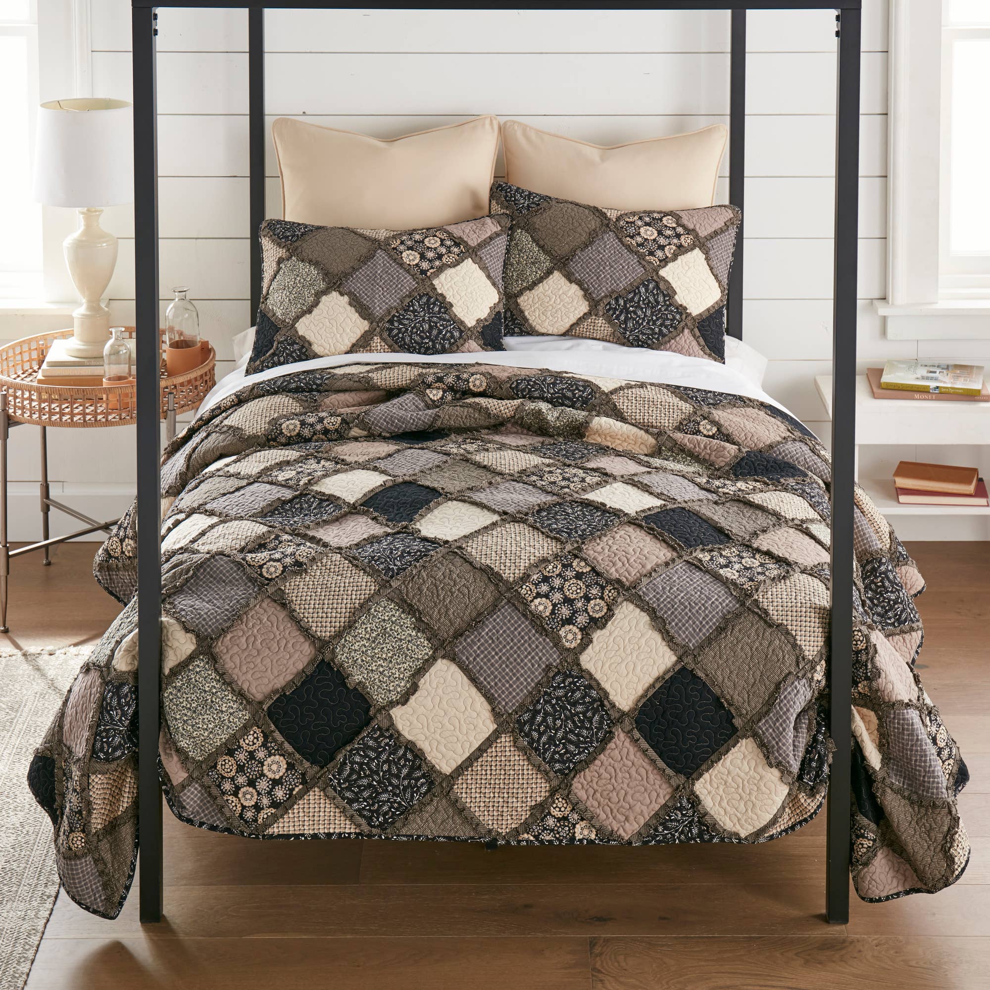 Donna Sharp - Wholesale Bedding Set - Lexington Cotton Pieced Quilt Collection1