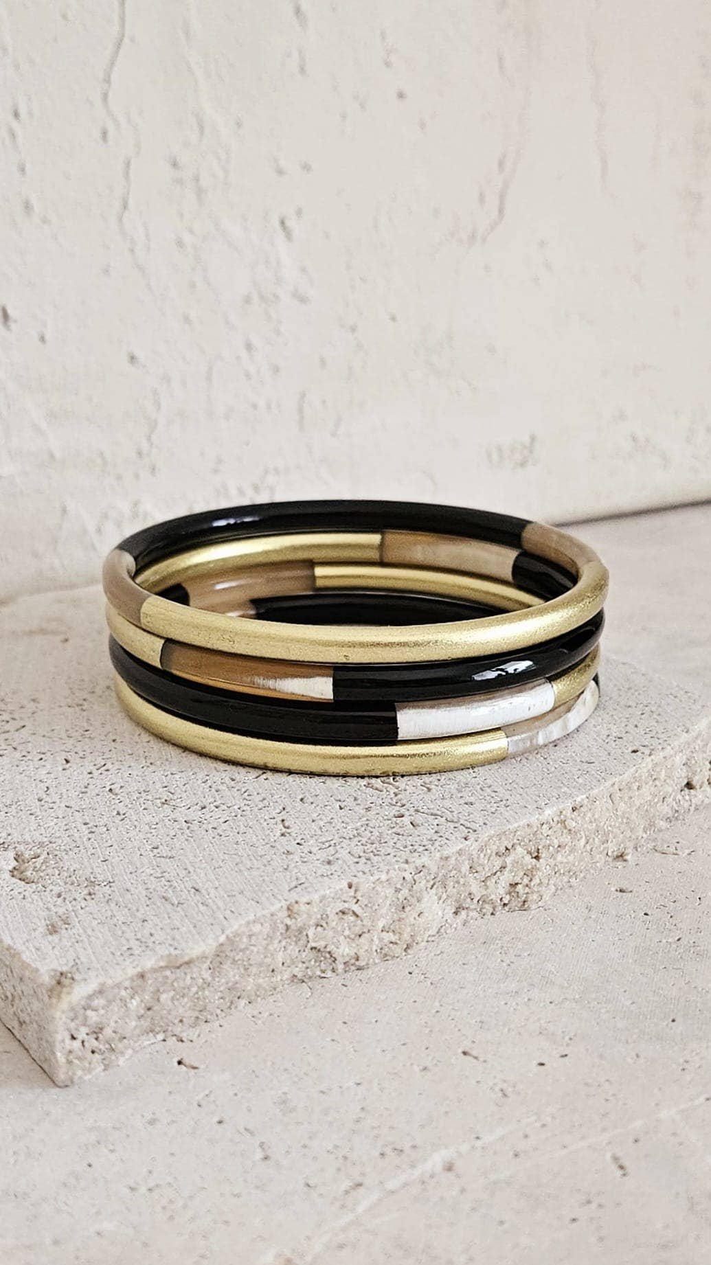 Le Coin Sauvage - Vente Bracelet jonc - Bracelet Jonc Corne - 5 mm - Black & Gold3