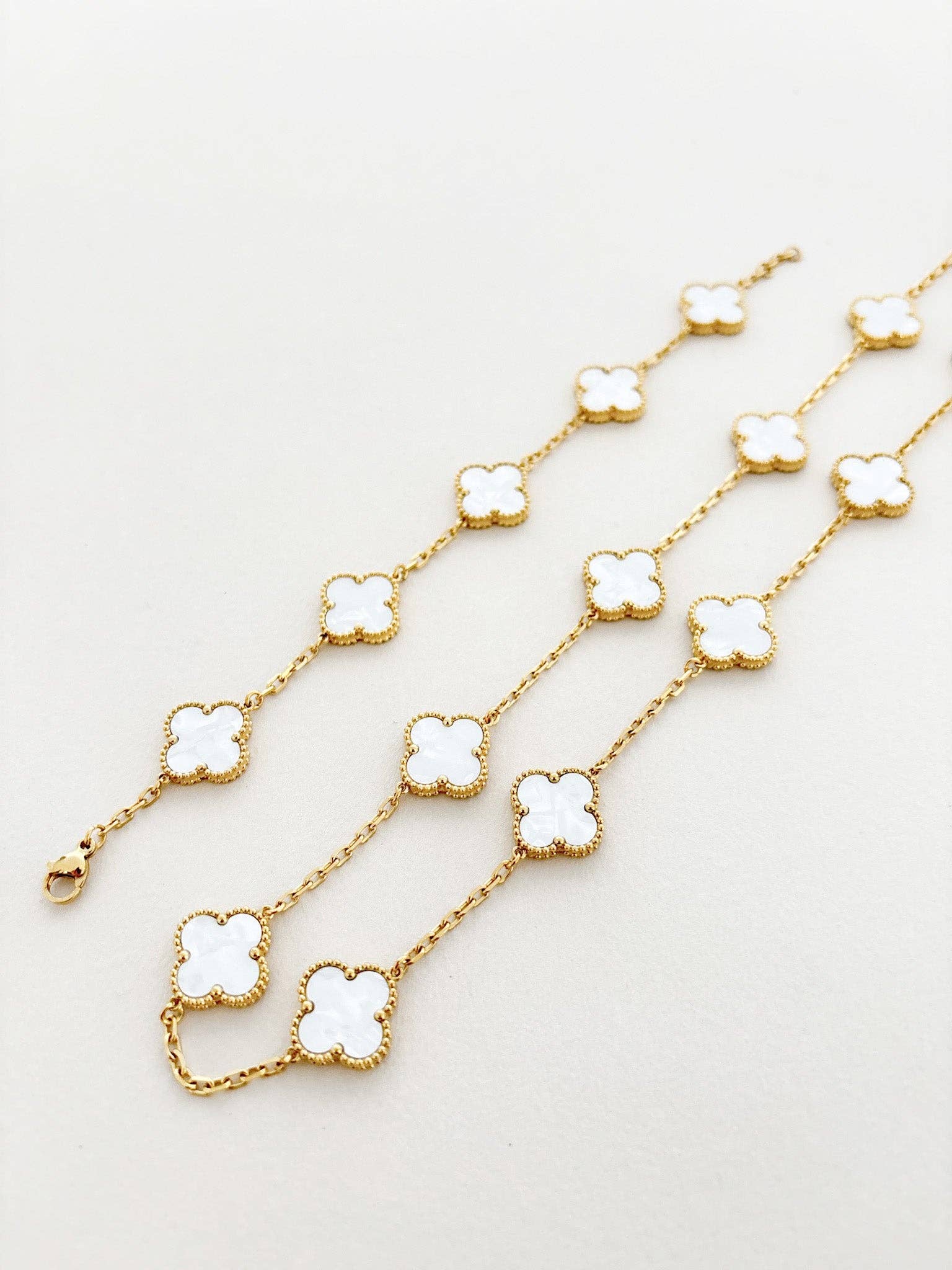 Angels Whisper Accessories - Wholesale Pendant/charm necklace - Charlotte 18K Gold Plated Clover Necklace in White5