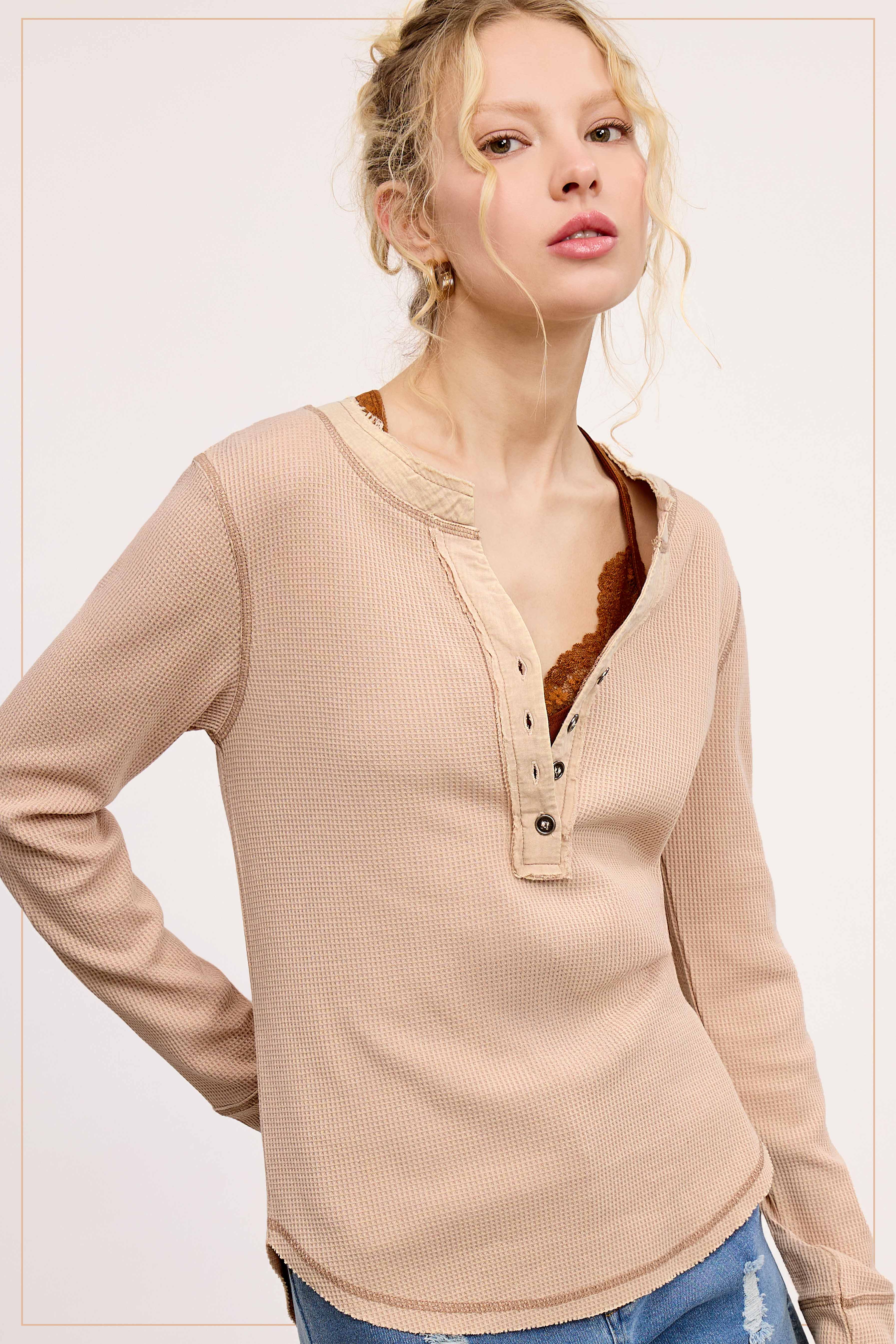 La Miel - Vente Haut en maille – femme - HCT7679-Haut thermique Henley à manches longues et boutonné sur le devant13