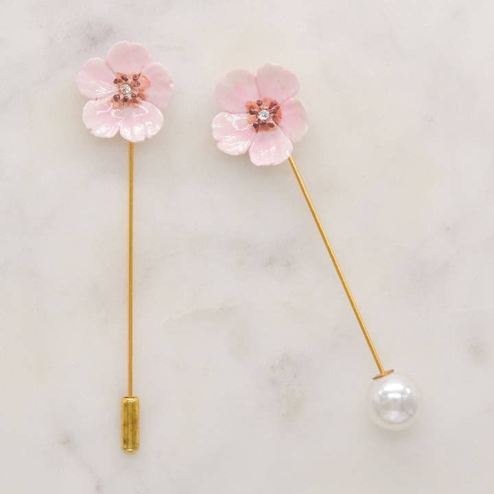 Broche fleur de cerisier rose/fleur de cerisier pour la vente par Hop Skip & Flutter