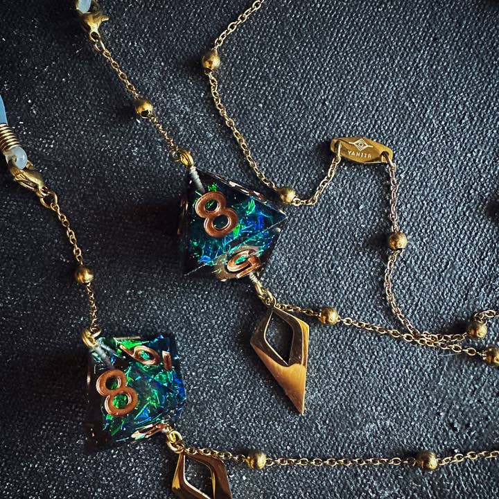 Dice Glasses Chains for wholesale by Yaniir