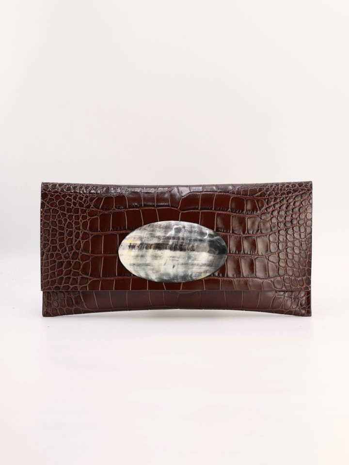 Maxi Portefeuille Premium Coco Marron Corne Ovale pour la vente par Ecue