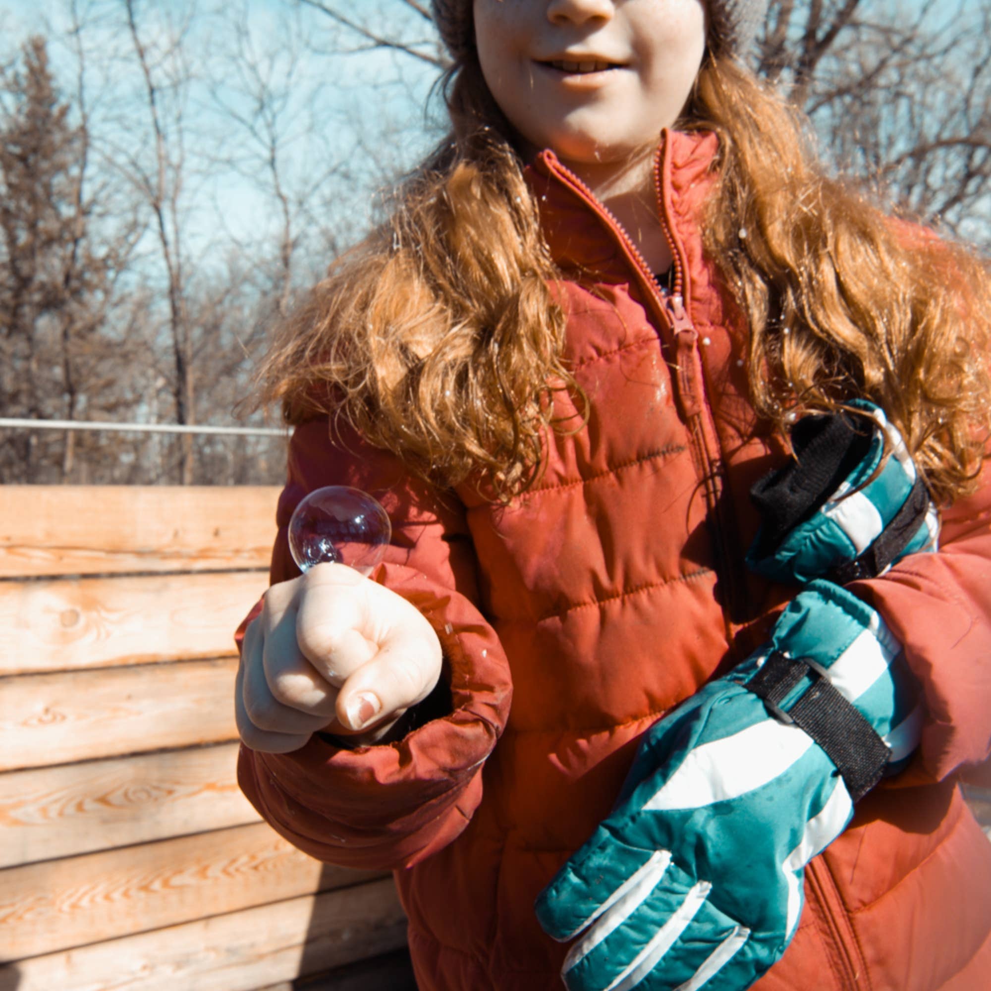 Wishbone Products - Wholesale Bubble Wand - Kids - Crazy Ice Bubbles -  Frozen Winter Bubbles 12 pk in PDQ5