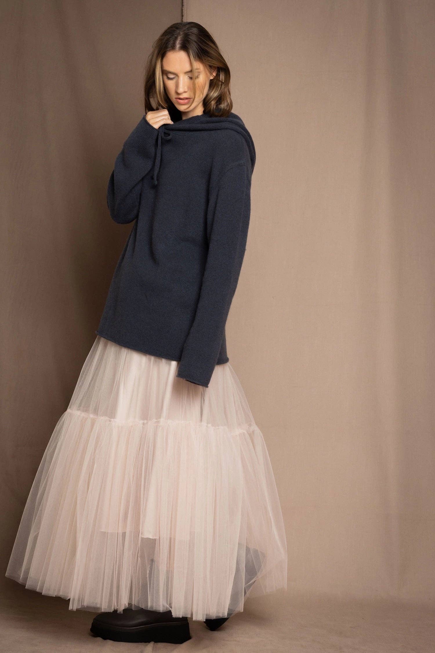 Madigan Cashmere - Venta al por mayor Sudadera con capucha - Mujer - Sudadera con capucha de cachemira Full Bloom Madi1