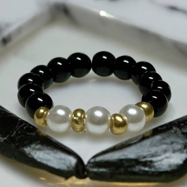 Anel com Fiscas Pérola e Ónix por atacado de Supr Nova Wrists