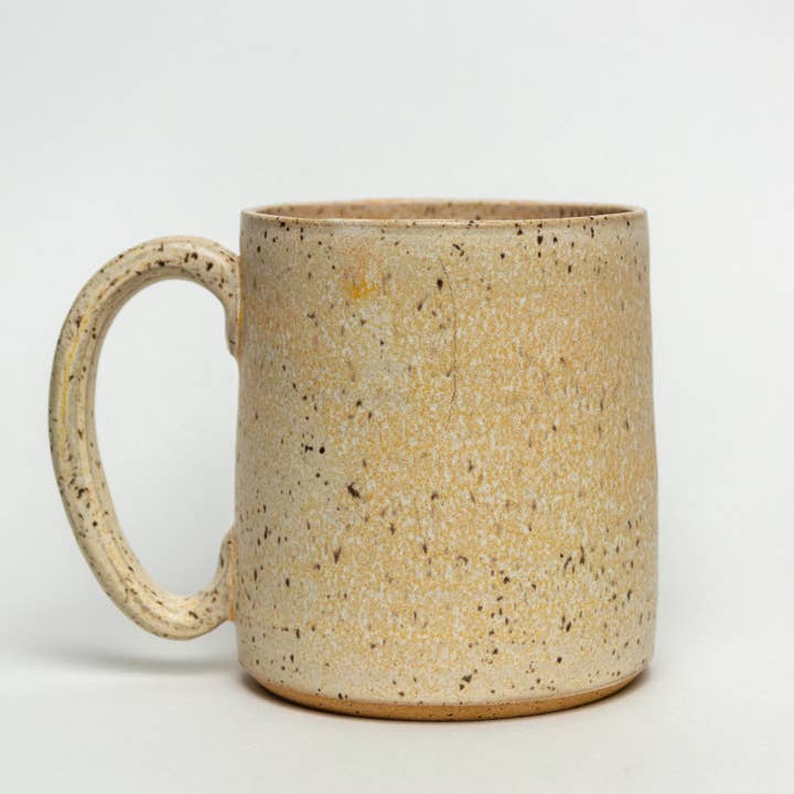 White Squirrel Clayworks - Vente Tasse à café - Mug en céramique beige fait main dans l'Ohio Smiley Face de 14 oz1