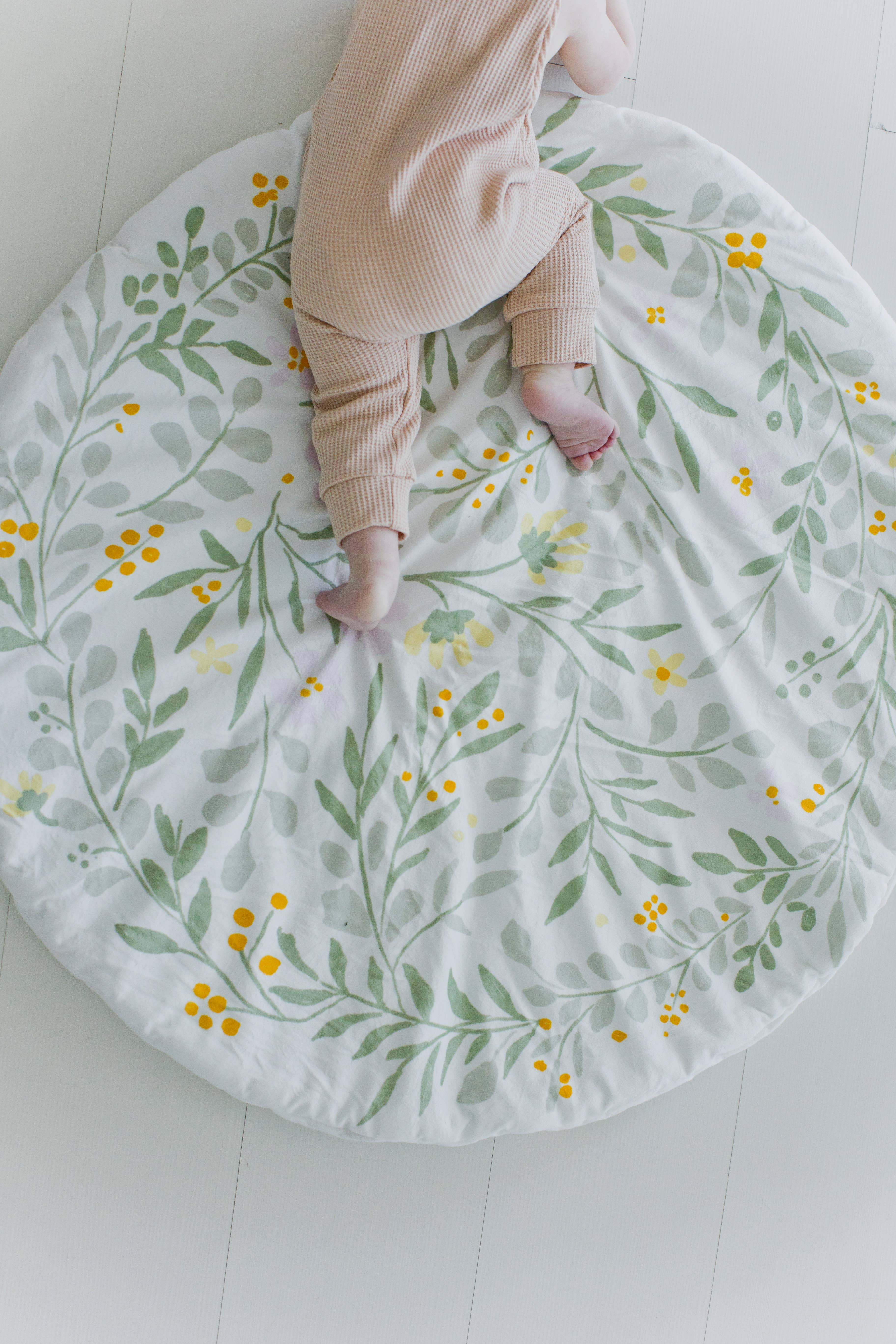 Kate & Milo - Wholesale Play Mat - Kids & Baby - Floral Reversible Plush Play Mat5