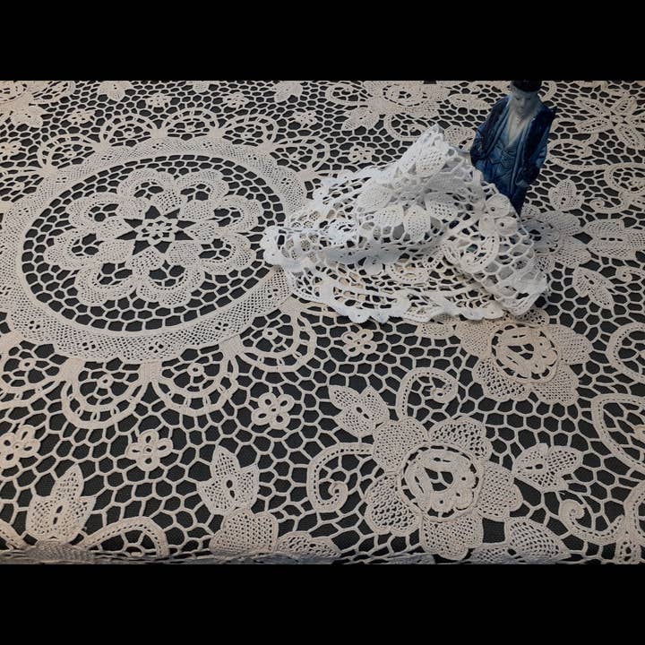Eastern Sunrise Lace And Linens Inc. - Wholesale Tablecloth - Italian Venetian Crochet Lace Vintage Ecru 60" Round cloth