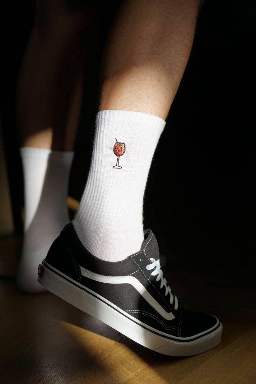 white Spritz | Bestickte Bio Baumwoll Socken für den Großhandel auf Faire6