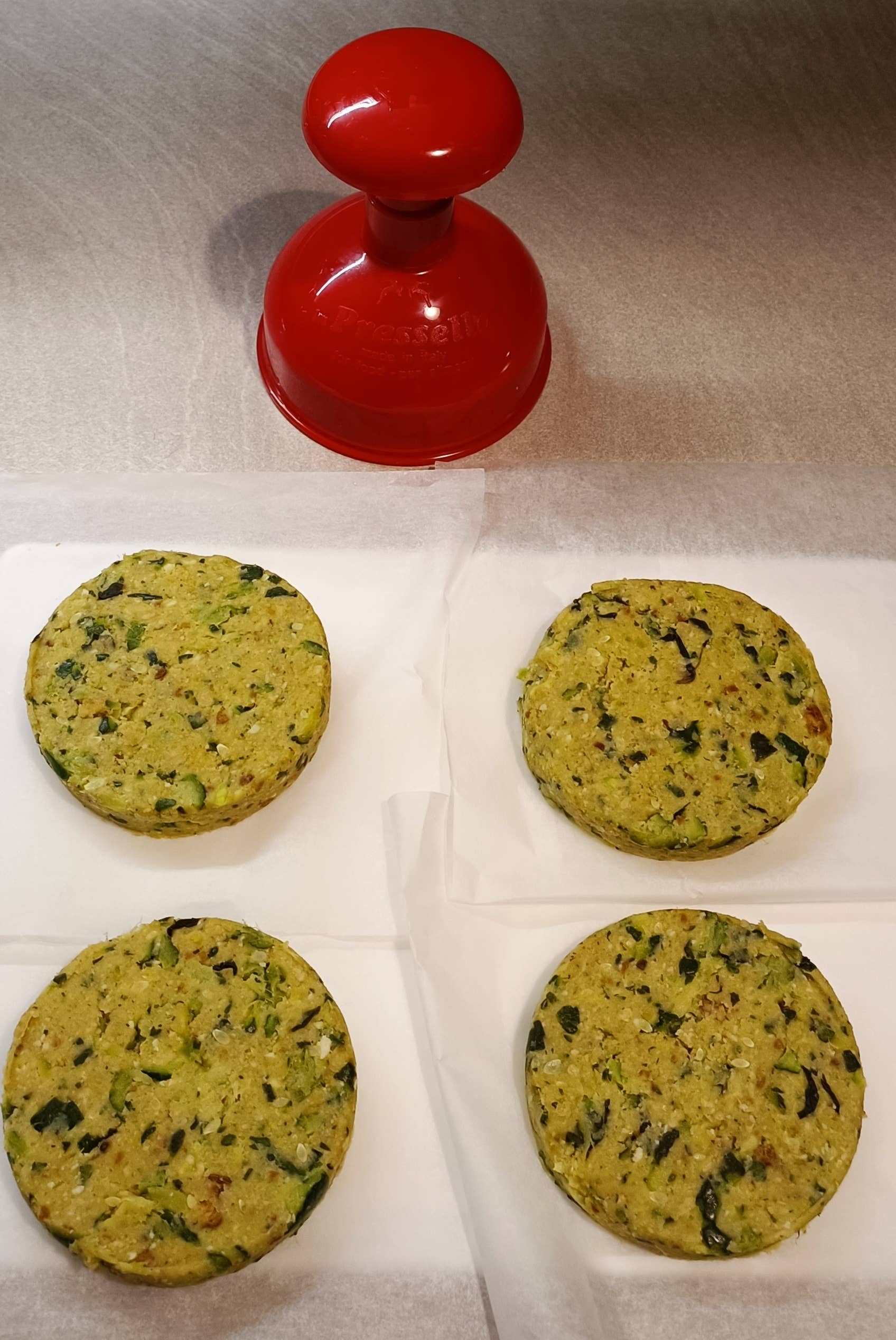 Rigamonti Pietro & Figli srl – Großhandel Küchengerät – Art. 170 LA PRESSELLA Hamburgerpresse - ROT14