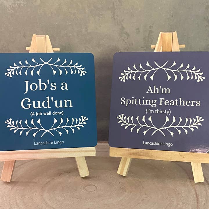 By Erin Cards and Gifts Ltd – Engroshandel Bordskånere – Drinks Coaster Af Erin Lancashire Lingo - Sæt kedel på...