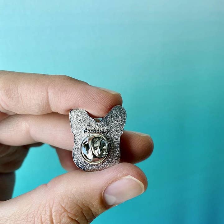 Anchor24 - Wholesale Lapel Pin/Button - Corgi Lola Pin2