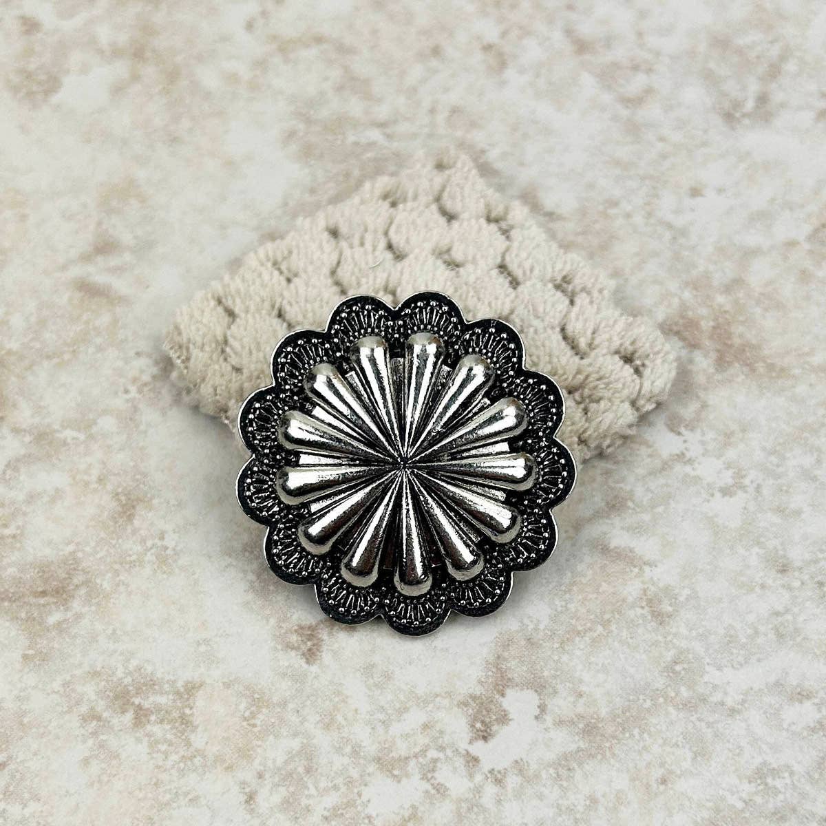 Western Elite Jewelry - Wholesale Cocktail/Statement Ring - RGY220330-01-SILVER    Silver flower concho Ring0