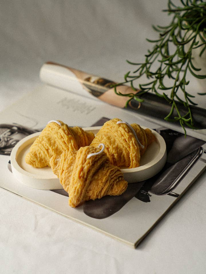 Croissant Soy Wax Candle | Home Decor | Foodie Candle for wholesale by Gokican