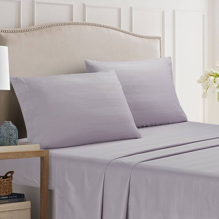 Ensemble de draps 4 pièces Thesis Classic Stripe Border - Lilas pour la vente par Thesis