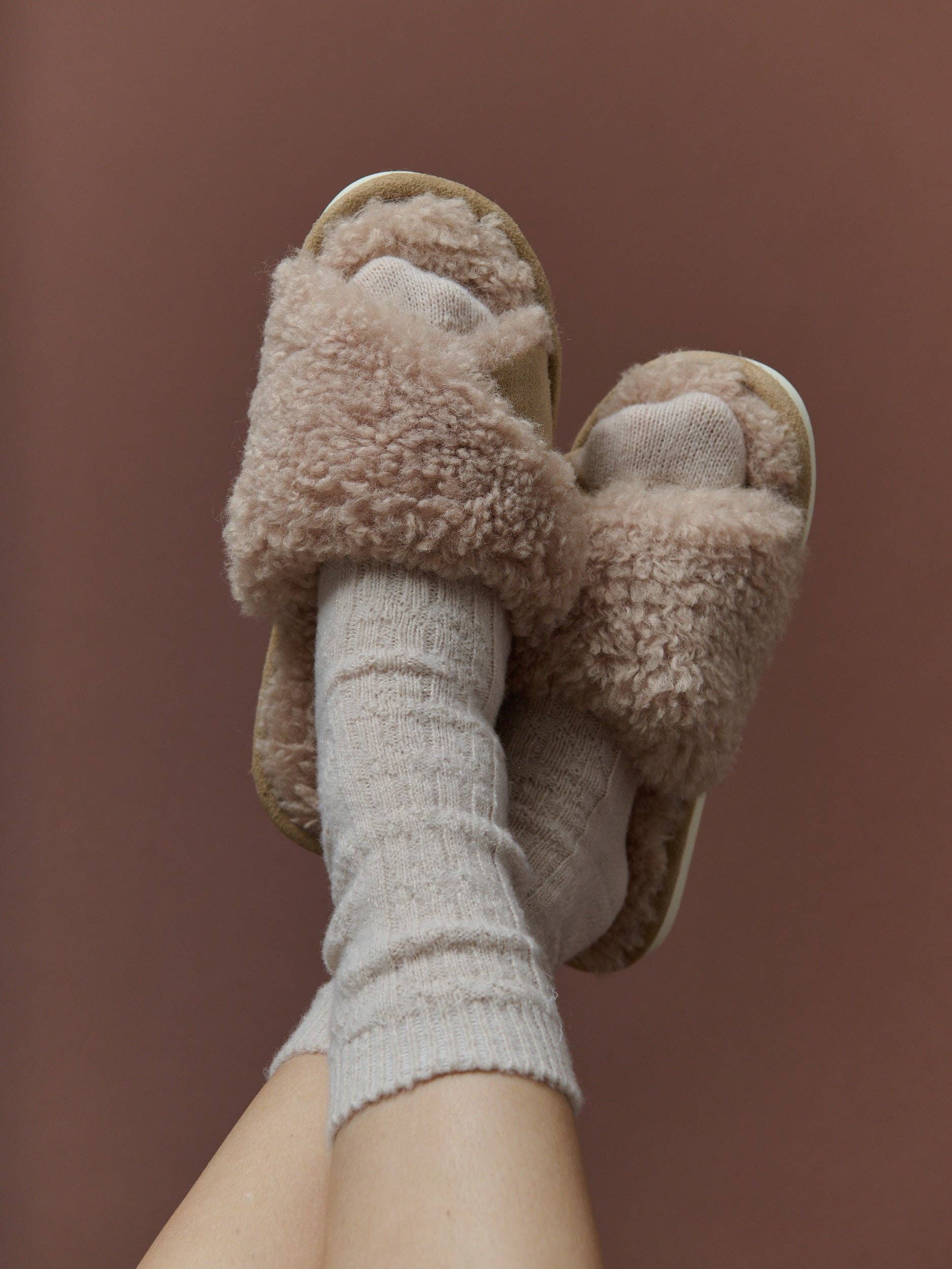 Angels Whisper Accessories - Wholesale Slippers - Women's - [1PK] Teddy Twist Slippers (4 pairs - 2S/M & 2M/L Pack)5