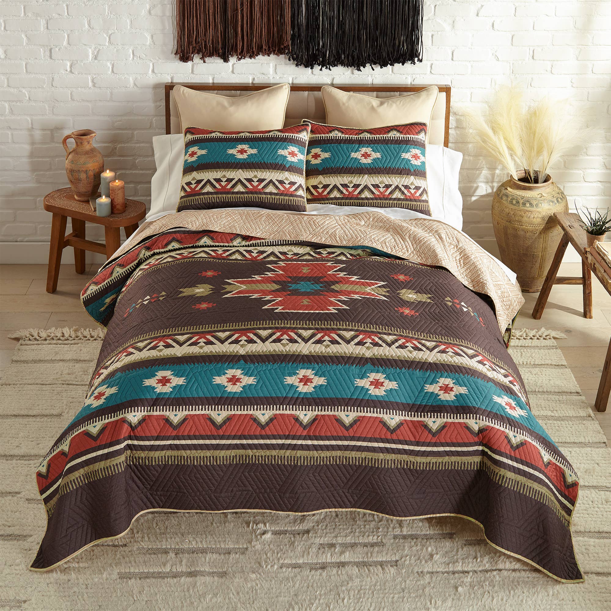 Donna Sharp - Wholesale Bedding Set - Mahogany Desert Polyester Quilt Collection1