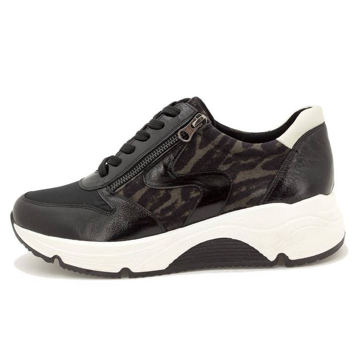 Zwarte sneaker van lakleer 225726 voor wholesale door PieSanto