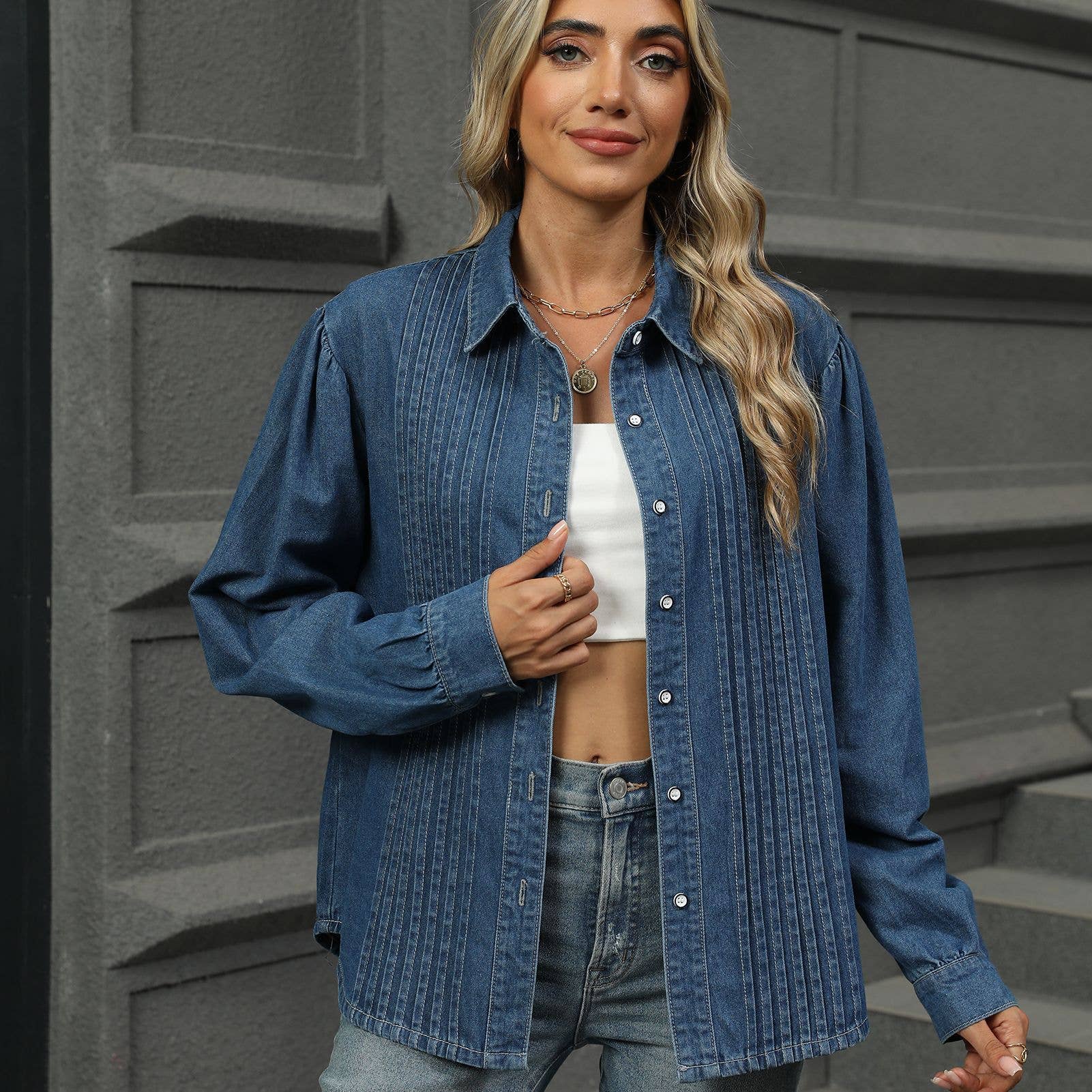 Blau Geknöpftes Langarmhemd aus gewaschenem Denim für den Großhandel auf Faire4