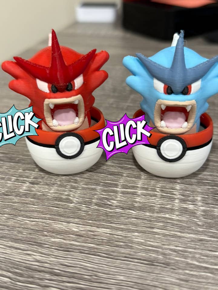 Gyrados en 3D imprimé dans un PokéBall Fidget Clicker pour la vente par Upstate Design Decor