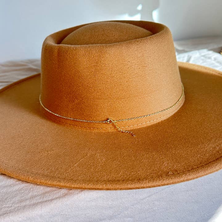 Ombra & Luce - Wholesale Hat Accessory - Women's - Dainty hat chain 24k gold plated with snake charm, desert3