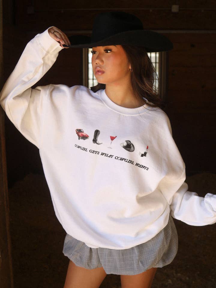 SWEATSHIRT WHAT COWGIRL WANTS pour la vente par CHARLIE SOUTHERN