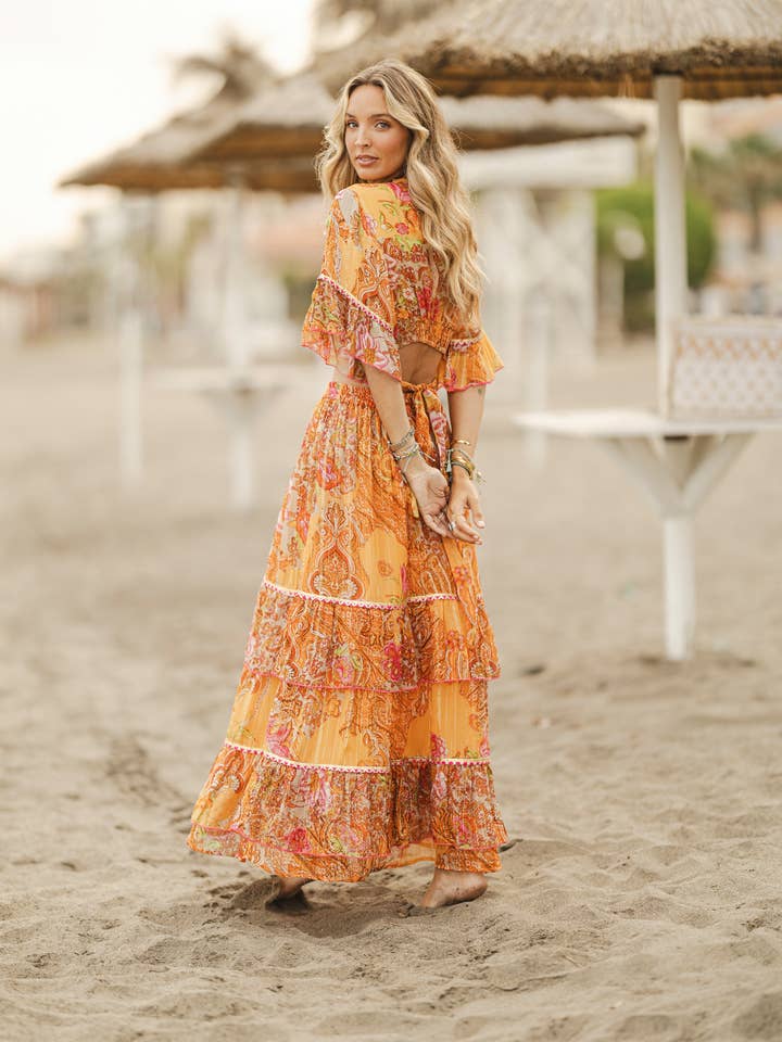 Capri Orange Set mit fließender Bluse und figurbetontem Rock für den Großhandel von Piti Cuiti