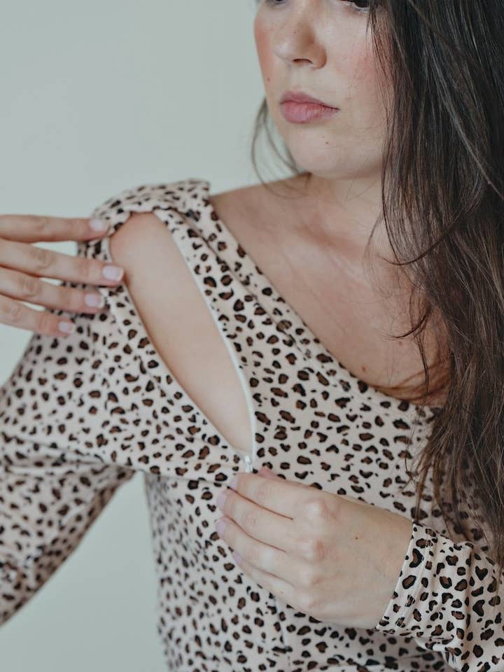 Vestido largo de lactancia Graou leopardo espalda descubierta para venta al por mayor de You&Milk