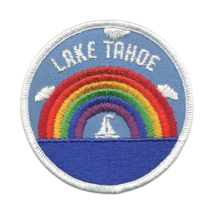 Patch souvenir LAKE TAHOE Arc-en-ciel et Voilier Thermocollant - TAHOE-35 pour la vente par Happy Wood Products