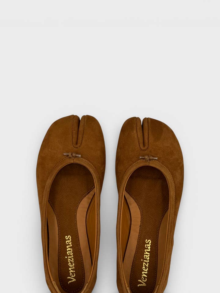 Tabi Veneziane Nabuk per la vendita all'ingrosso da parte di Venezianas Scarpe Originali