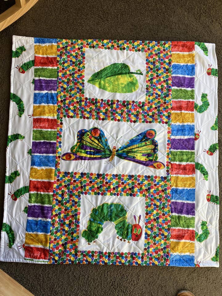 Edredón hecho a mano con oruga para venta al por mayor de Made by Gabbee