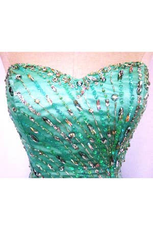 Chicas - Vente Robe de soirée – femme - Robe de bal longue en organza à décolleté cœur avec jupe asymétrique C85154