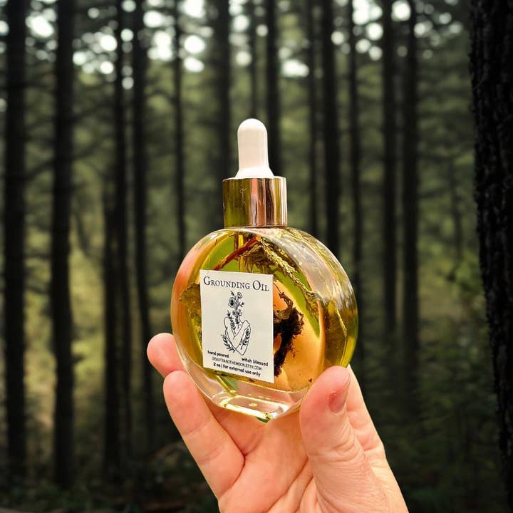 Beauty and the Moon - Wholesale Essential oil - Root Chakra Ritual Oil – Grounding Anointing Blend | 2oz Dro4