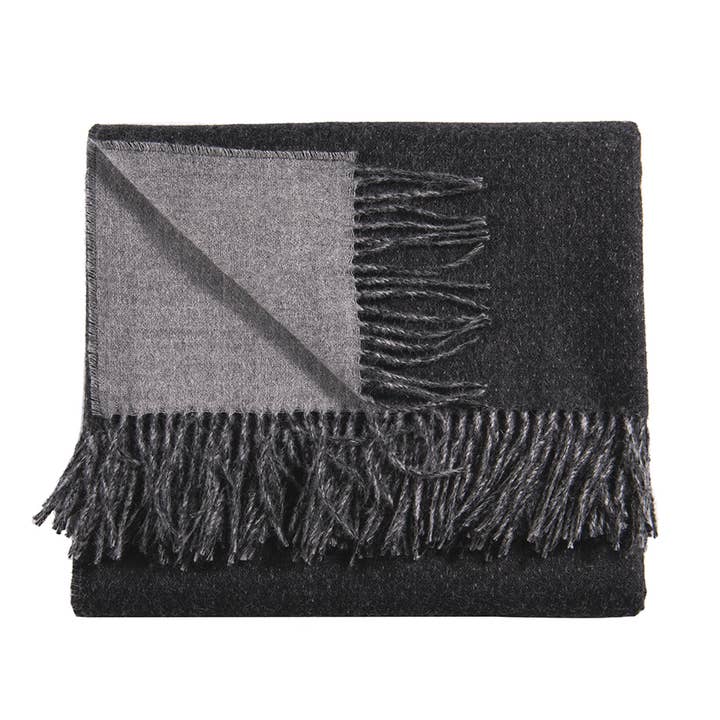 Anthracite/Gris pour la vente par Simple Things Ltd.