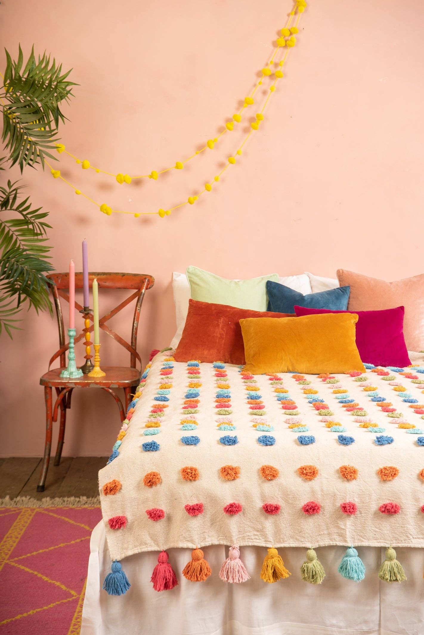 Ian Snow Ltd – wholesale Throw blanket – Handwoven 100% Recycled Pom Pom Throw0