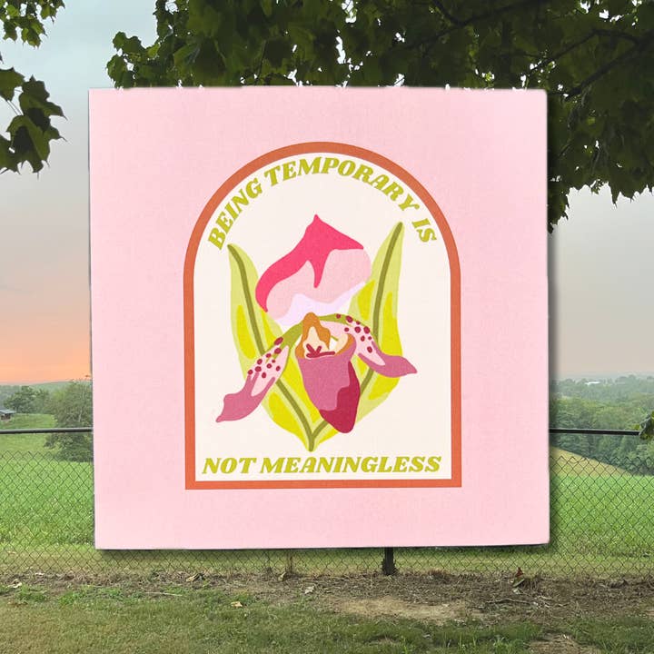 Poster imprimé artistique avec citation sur la santé mentale d'une orchidée à fleurs roses pour la vente par LadyBeatificsBugs