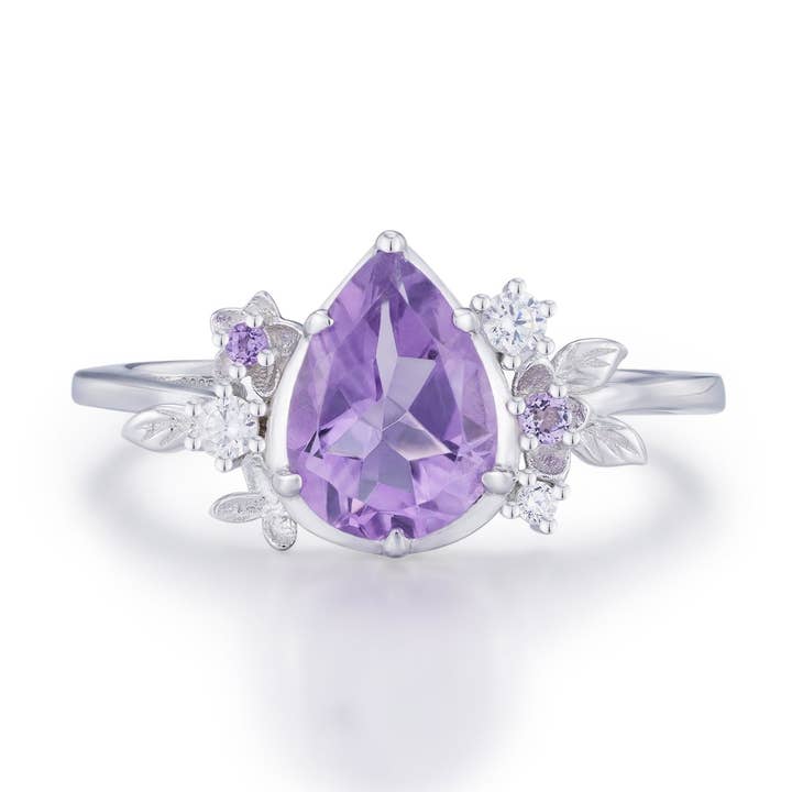 Amethyst-Ring mit violetten Blüten für den Großhandel von Azura Jewelry