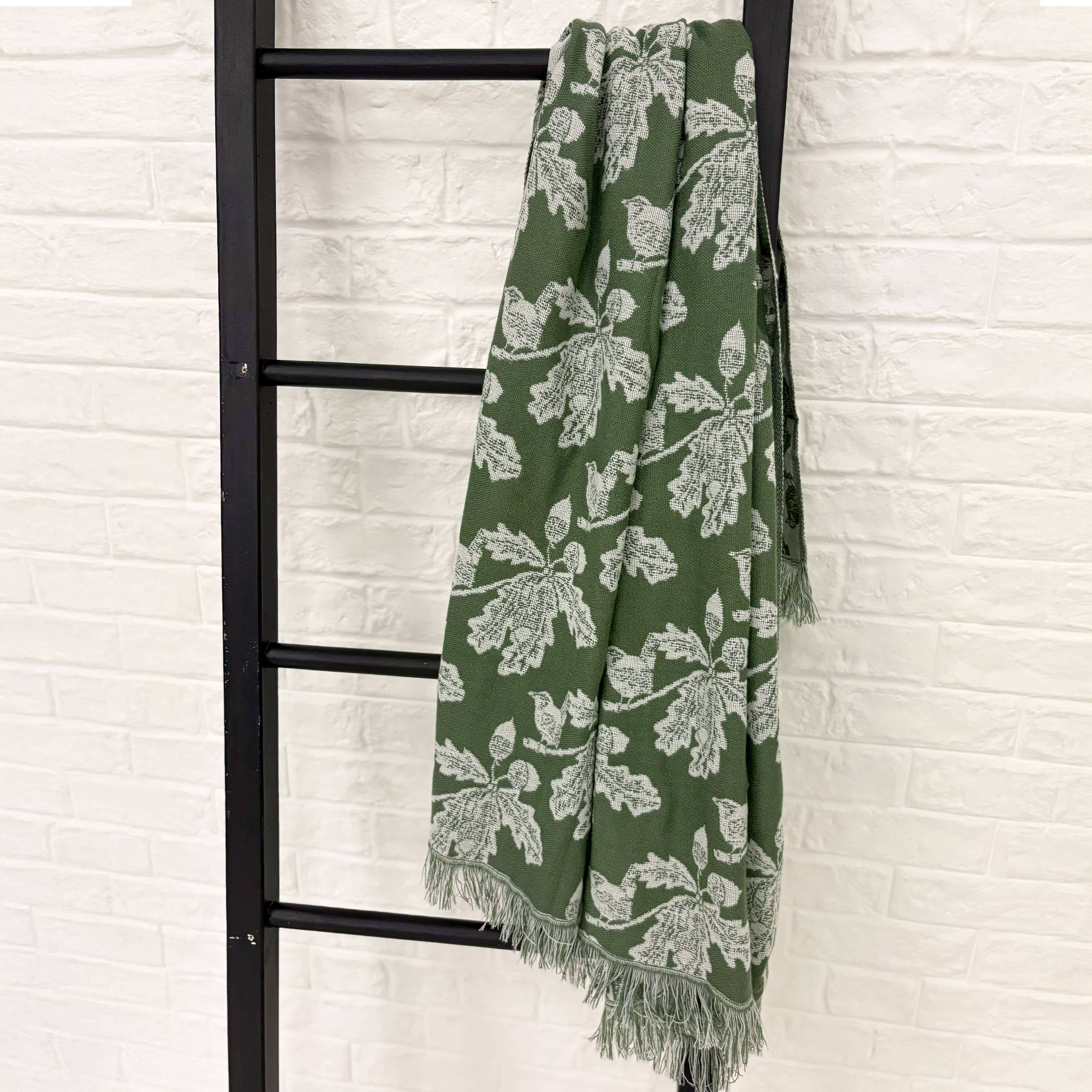 Half Moon Bay By Design - Wholesale Throw Blanket - Recycled RPET Blanket Woodland Acorn Green1