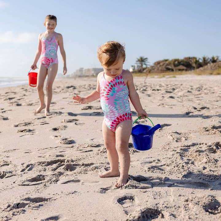 HABA USA - Wholesale Beach/Pool Toy - Kids & Baby - 1.5 Liter Pail for Sand & Snow (assorted colors)10