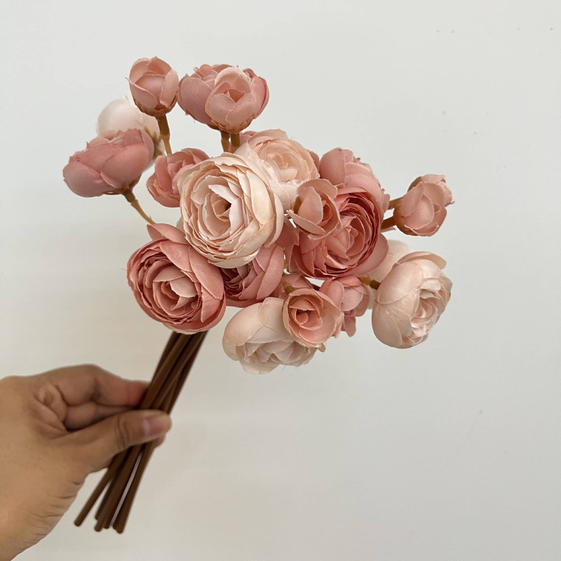Sweet Home Deco - Vente Fleurs artificielles - Bouquet de renoncules bébé en soie 25 cm, 6 tiges/24 fleurs7