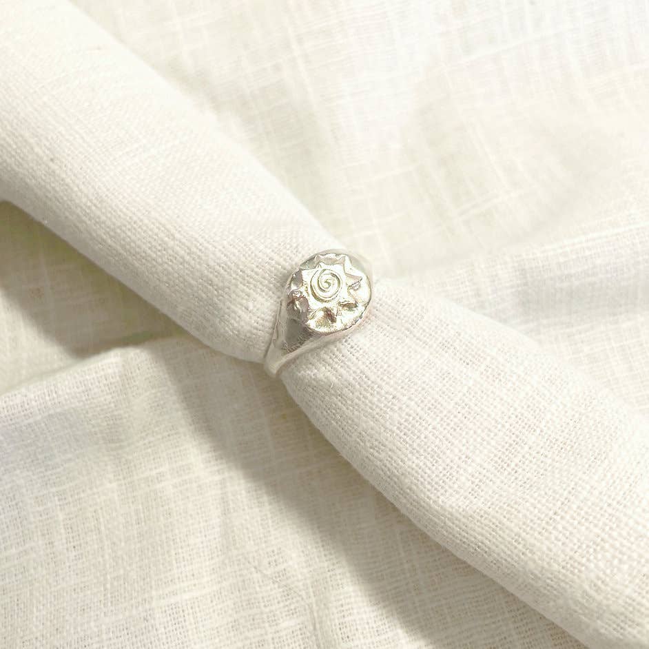 Smoke and Ash – wholesale Signet ring – Sunshine signet ring0