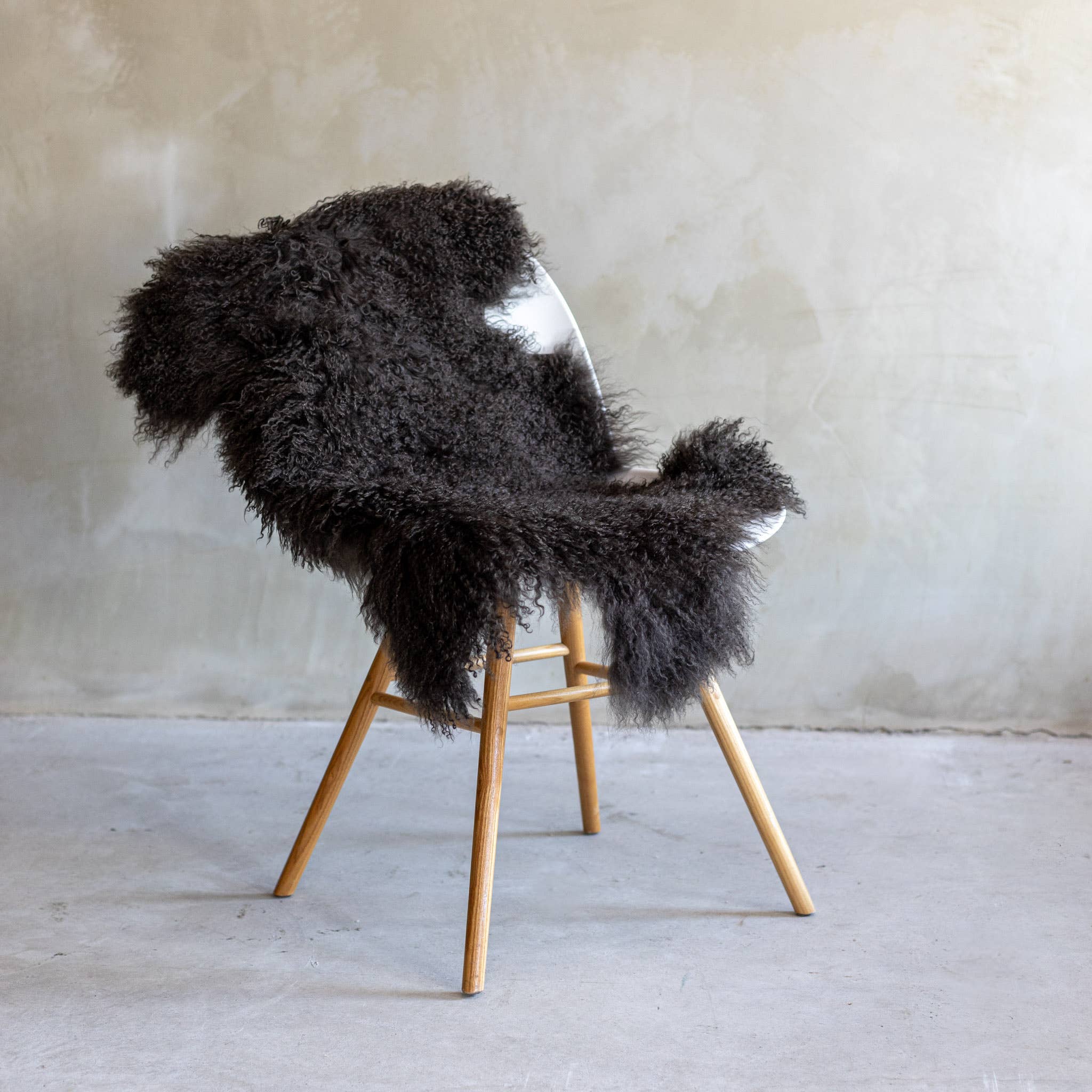 Van Buren - Wholesale Chair Cushion - Tibetan sheepskin | 14 Colors9