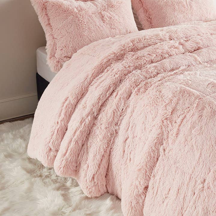 Olliix - Wholesale Bedding Set - Shaggy Fur 3-Piece Comforter or Duvet Cover Set, Pink3