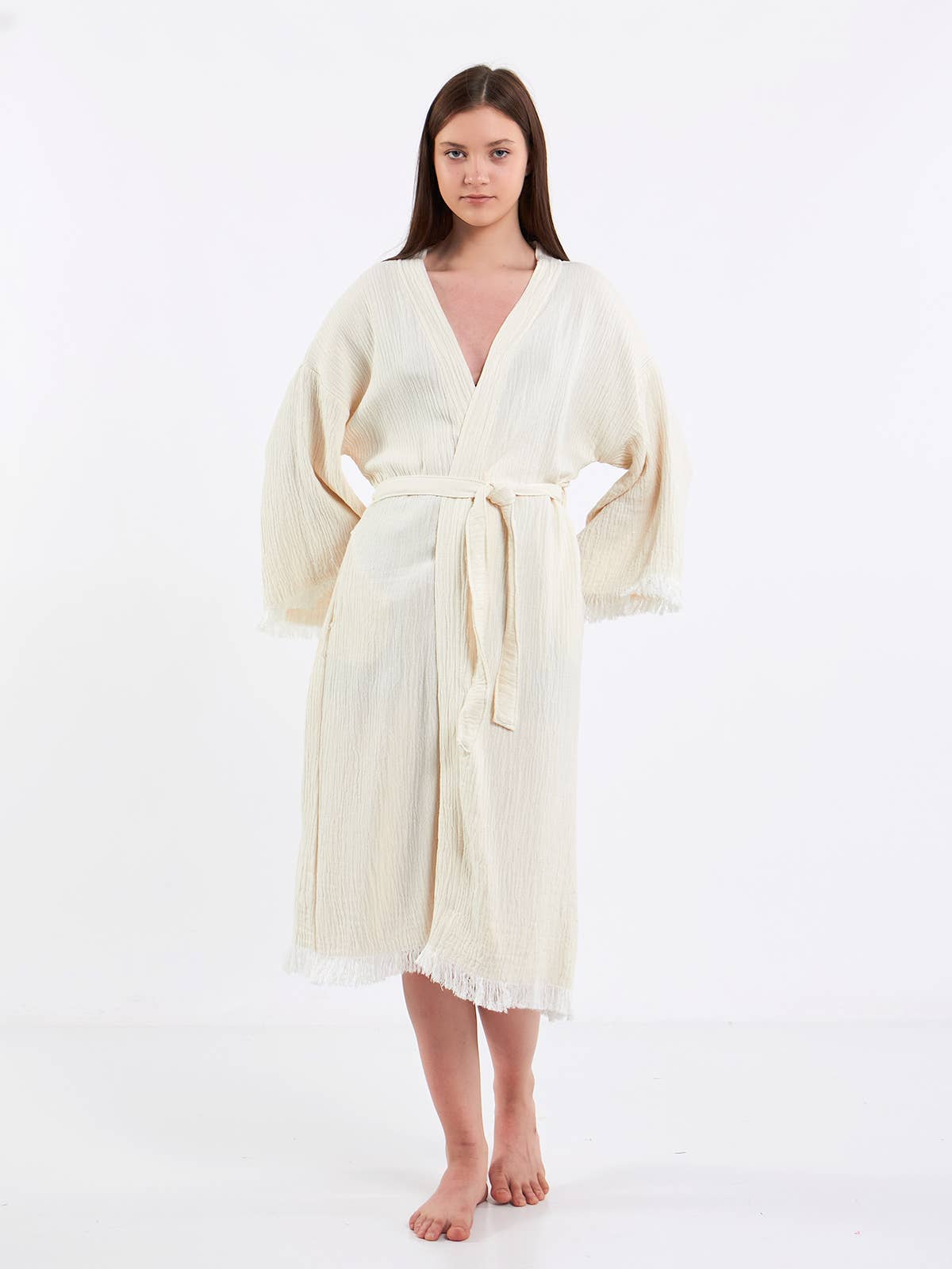 Yaz Concepts – Großhandel Kimono – Damen – Weißer Kimono-Bademantel mit Braut-Schriftzug für die Brautparty2