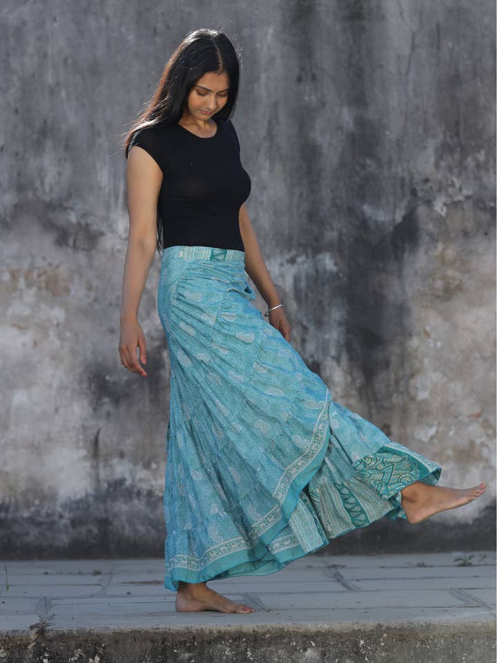 Swami Gear - Wholesale Skirt – Women’s - Flamenco3