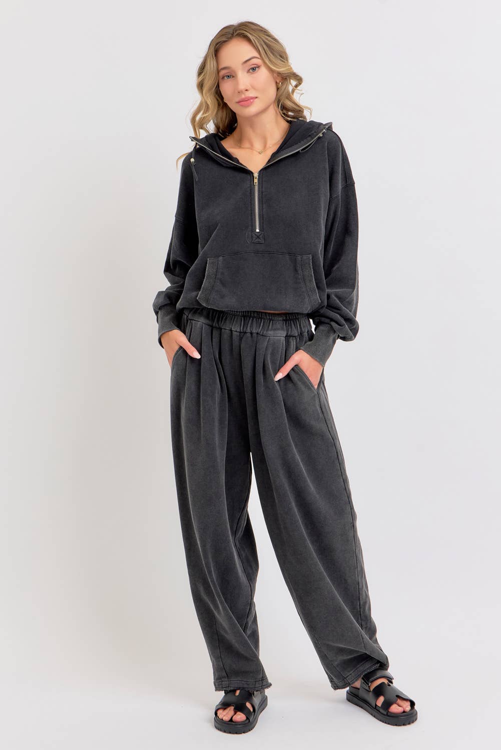 Sweet Lovely by Jen – wholesale Lounge Sweatpants/jogging bottoms – Women's – MINERAL WASHED SWEATPANTS IN FRENCH TERRY 14